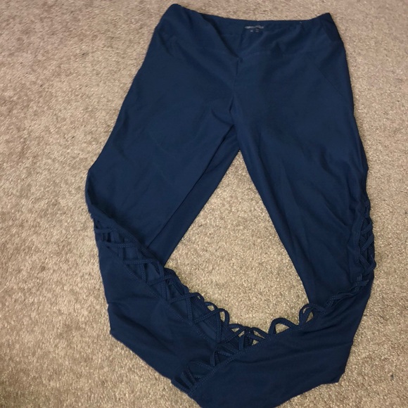 Cutout leggings bundle - Picture 1 of 2